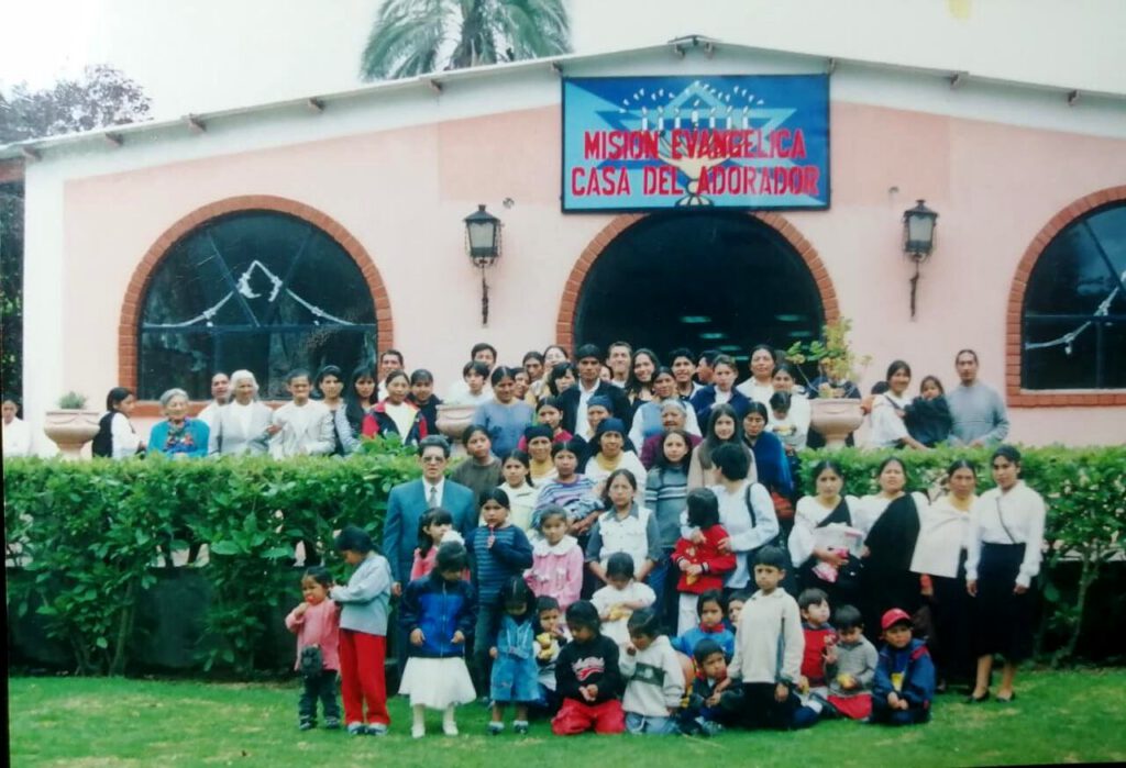 La congregación de Casa del Adorador en sus primeros años