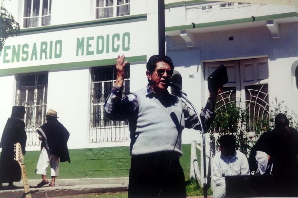 Predicando en las calles de Otavalo